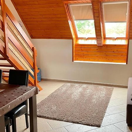 Gyula Var Panorama Apartman מראה חיצוני תמונה